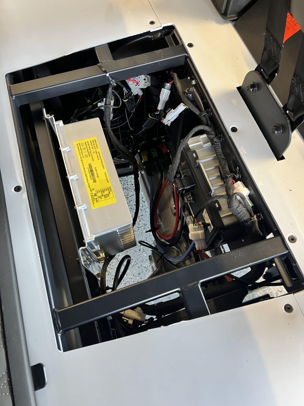 2025 Denago EV Rover XL - White - Image 6