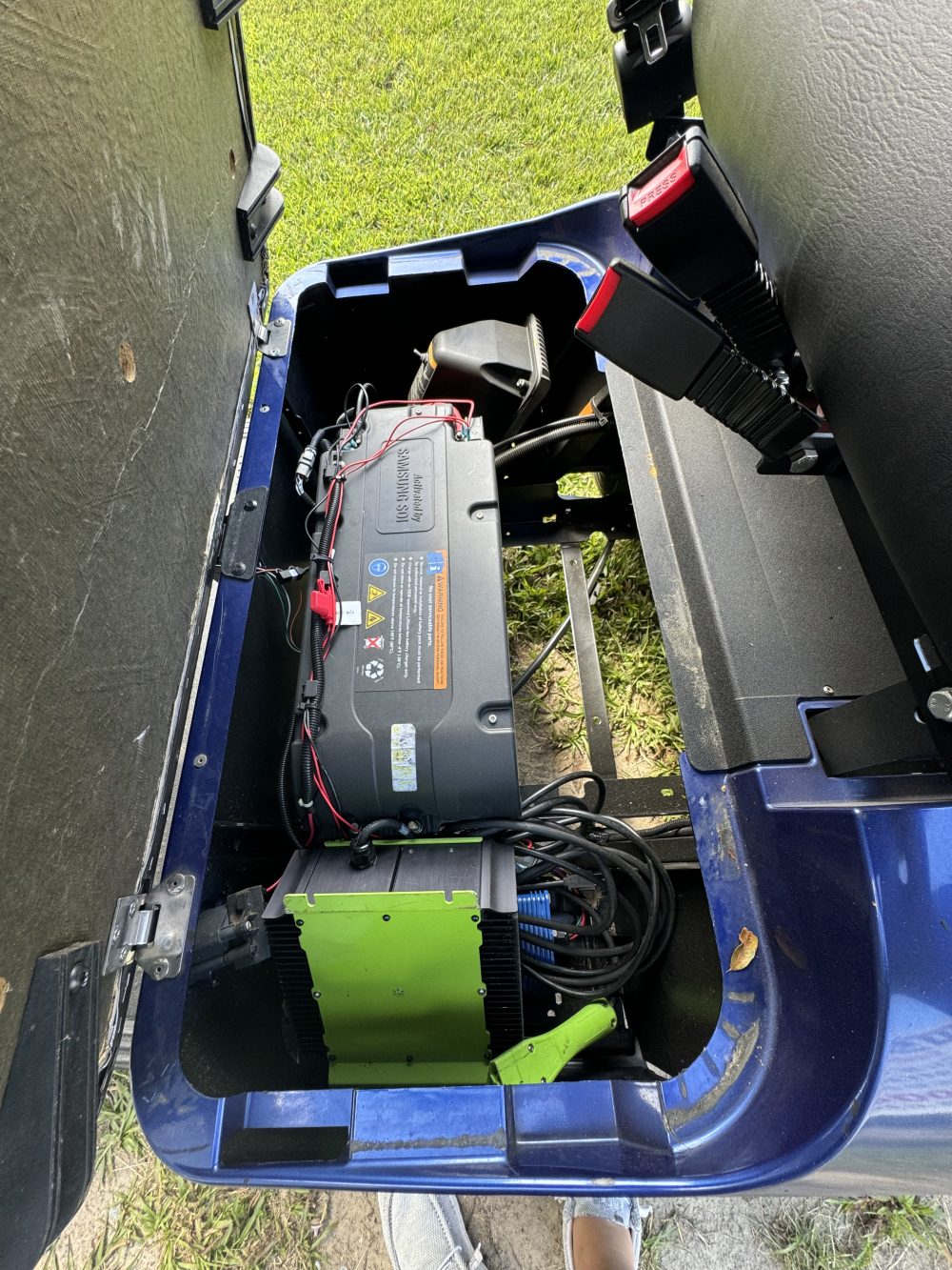 2019 Ezgo TXT - blue - Image 2