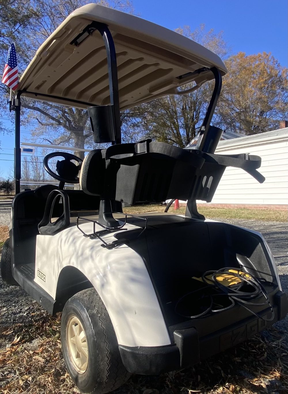 2016 EZGO RXV - WHITE - Image 5