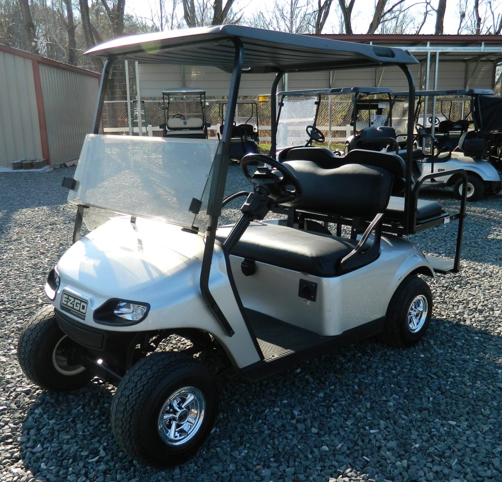 2020 EZGO TXT - Silver - Image 2