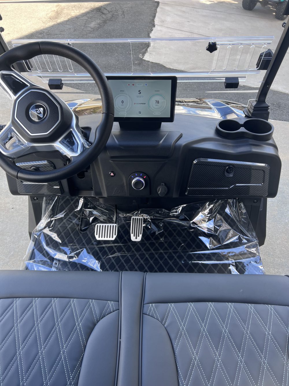 2025 Denago EV Rover XXL - Black - Image 6
