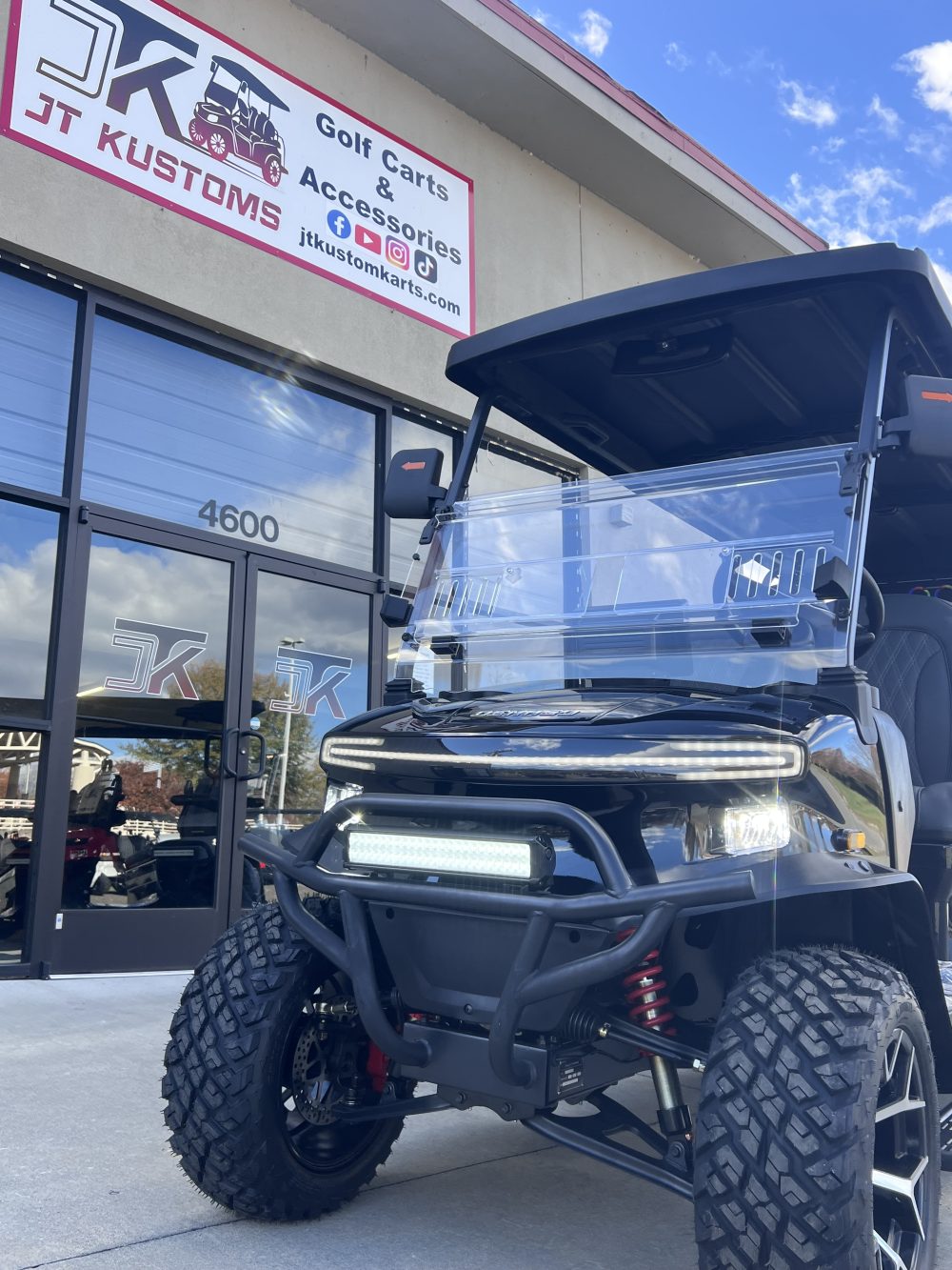 2025 Denago EV Rover XXL - Black - Image 10