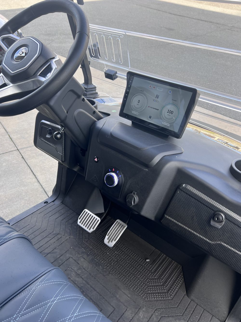 2025 Denago EV Nomad XL - Black - Image 3