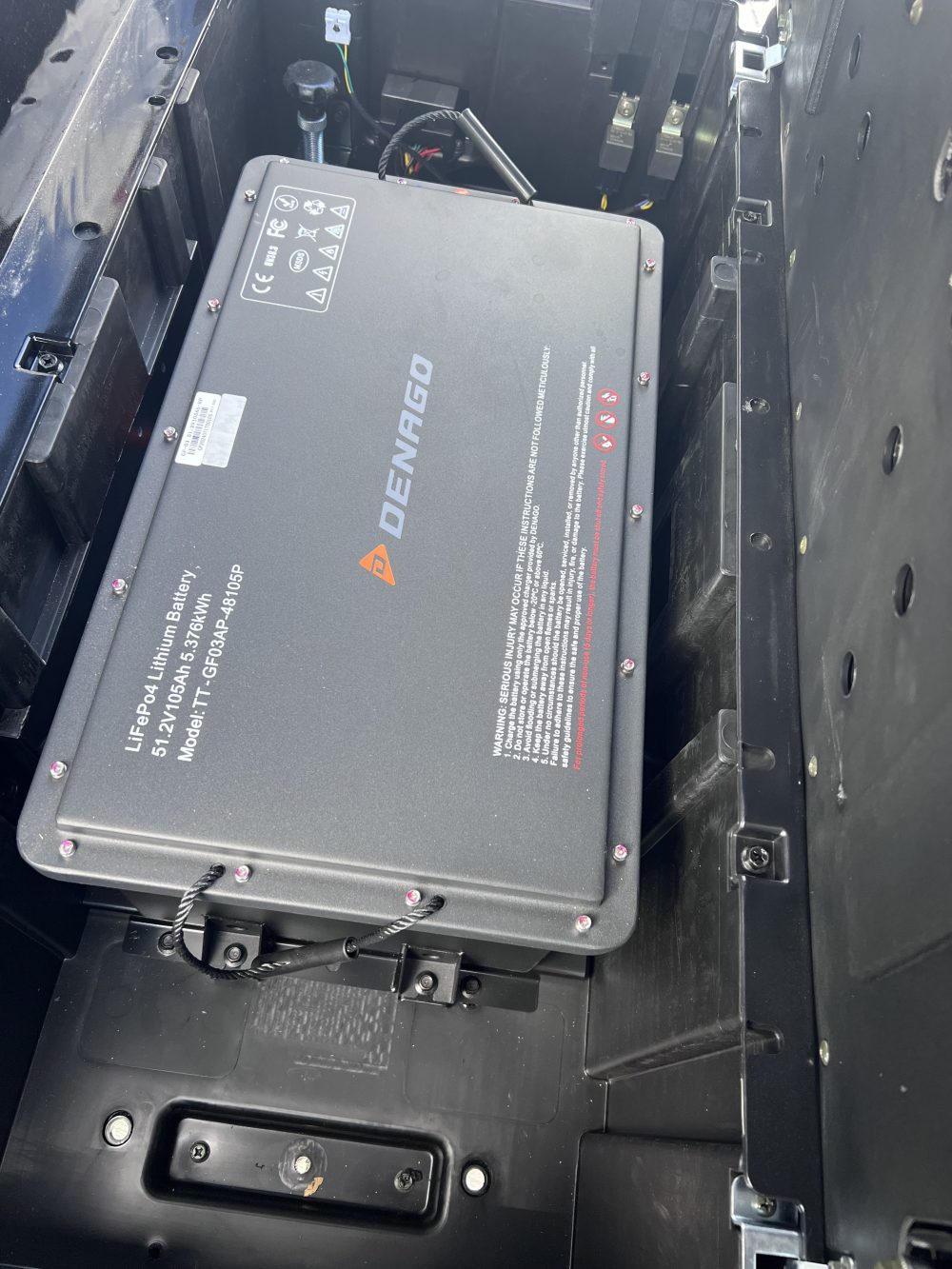 2025 Denago EV Nomad XL - Black - Image 4