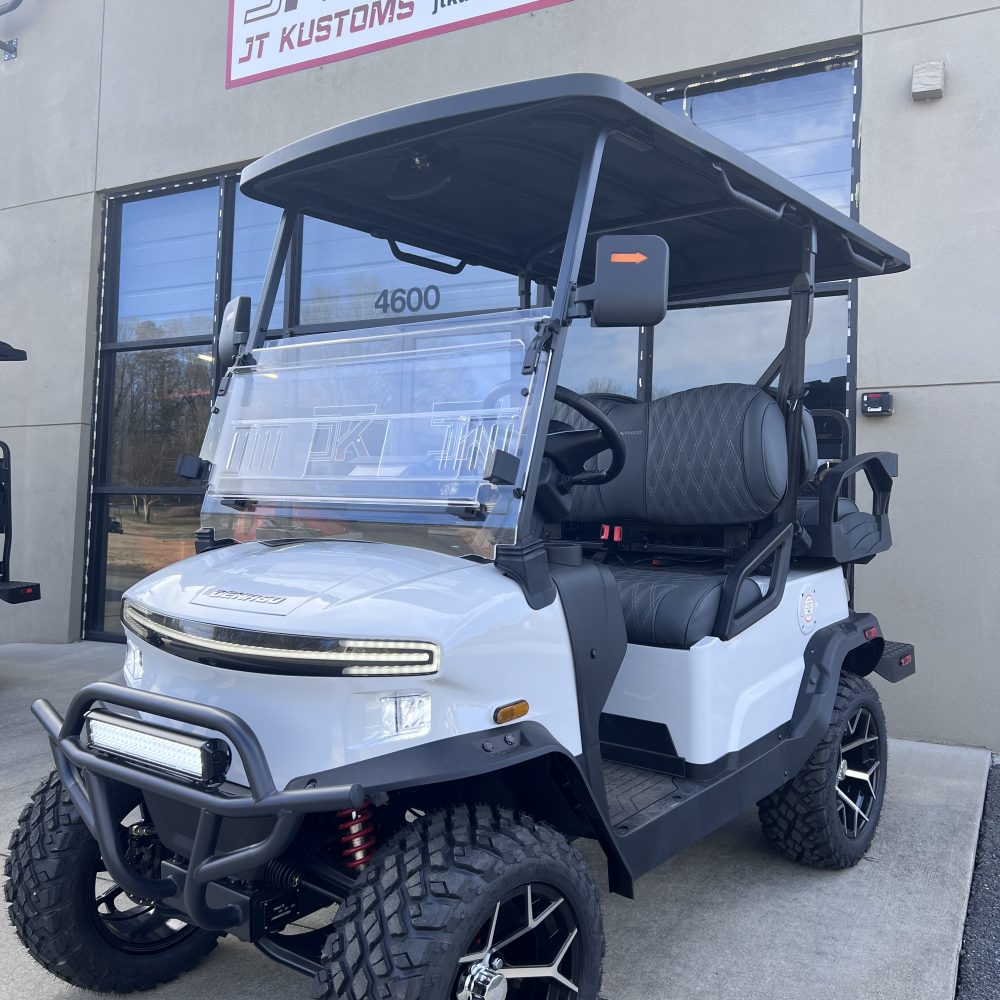 2025 Denago EV Nomad XL - White