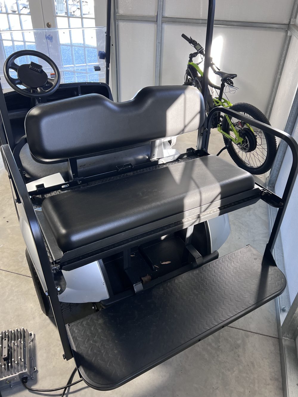 2020 EZGO TXT - Silver - Image 3