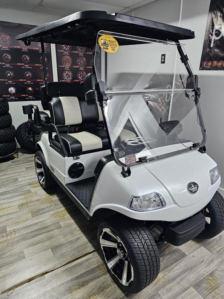 2025 Evolution Classic 4 Plus - Pearl White