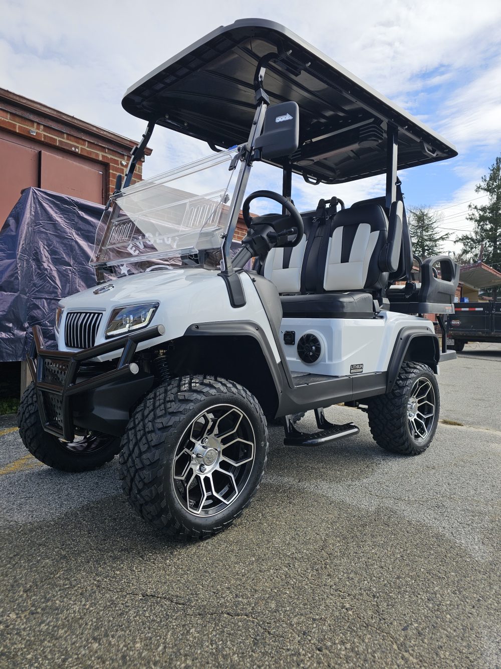 2025 Evolution D5 Maverick 2+2 Plus - Pearl White
