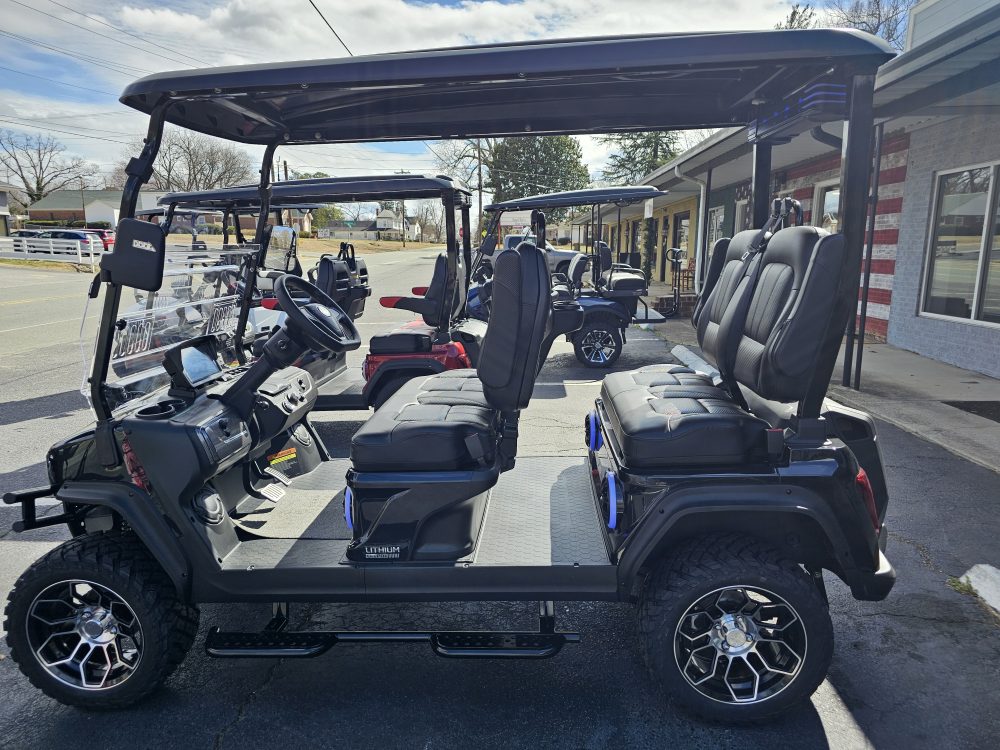 2025 Evolution D5 Maverick 4 Plus - Black Sapphire - Image 3