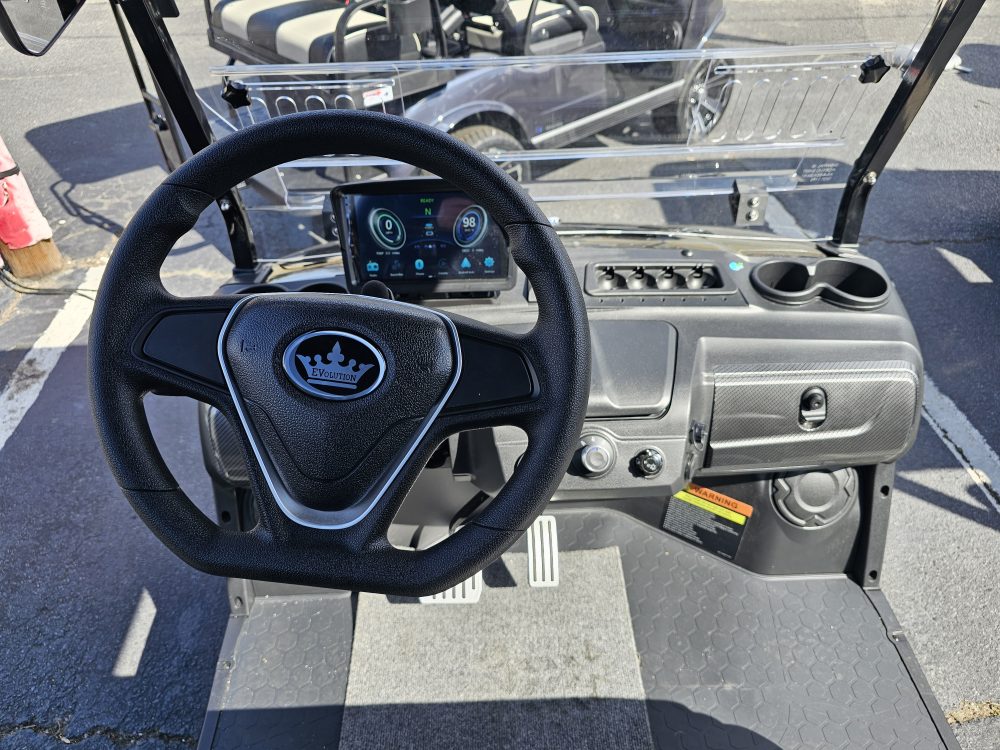 2025 Evolution D5 Maverick 4 Plus - Black Sapphire - Image 6