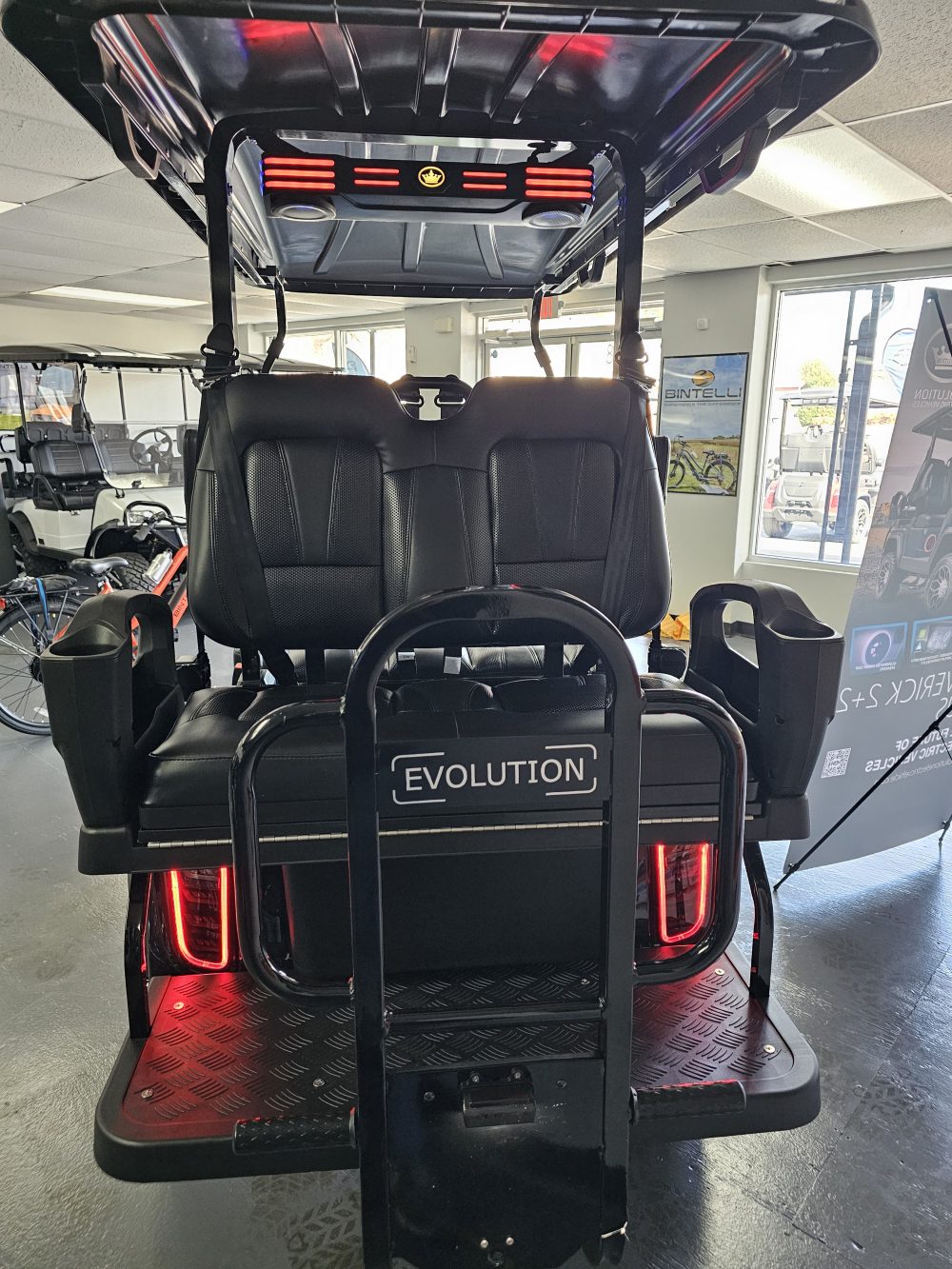 2025 Evolution D5 Maverick 2+2 Plus - Black Sapphire - Image 5