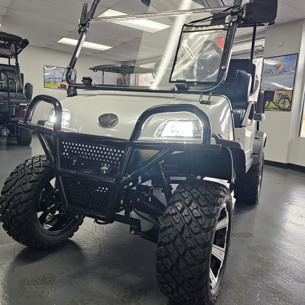 2025 Evolution Forrester 4 Plus - Pearl White