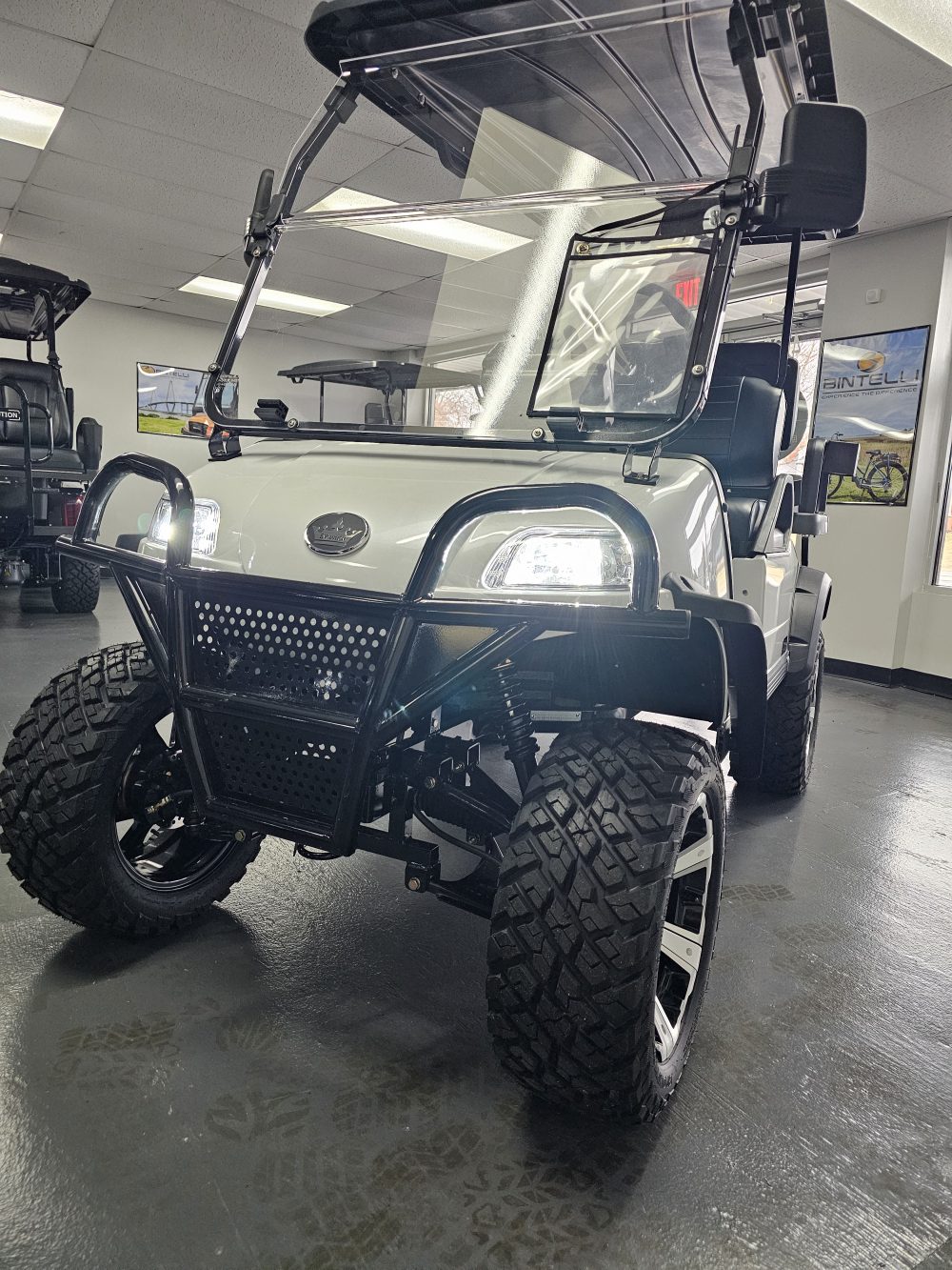 2025 Evolution Forrester 4 Plus - Pearl White