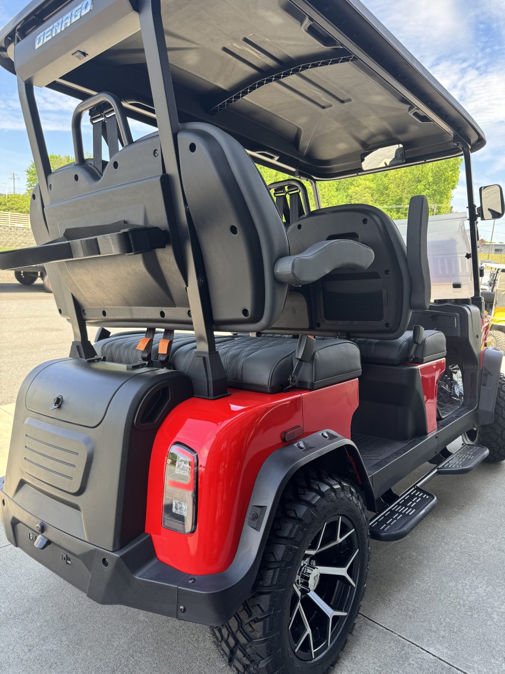2025 DENAGO ROVER XL - SCARLET RED - Image 7