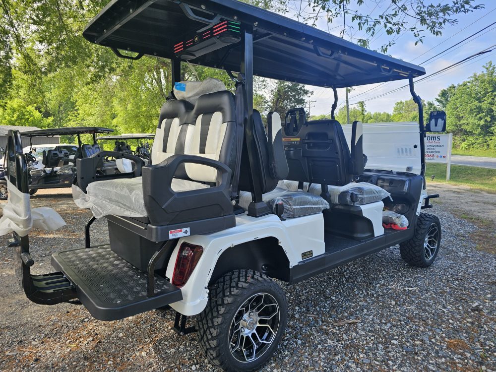 2025 Evolution NEW MODEL! D5 Maverick 4+2 Plus - Pearl White - Image 5