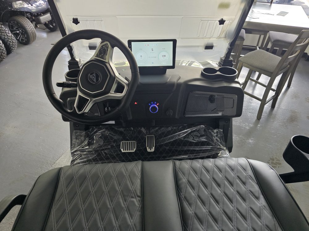 2025 Denago Rover XL 6 - White - Image 4