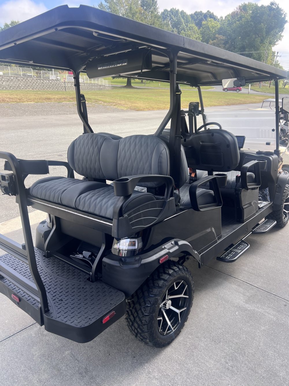 2025 Denago EV Rover XL-6 - Black - Image 5