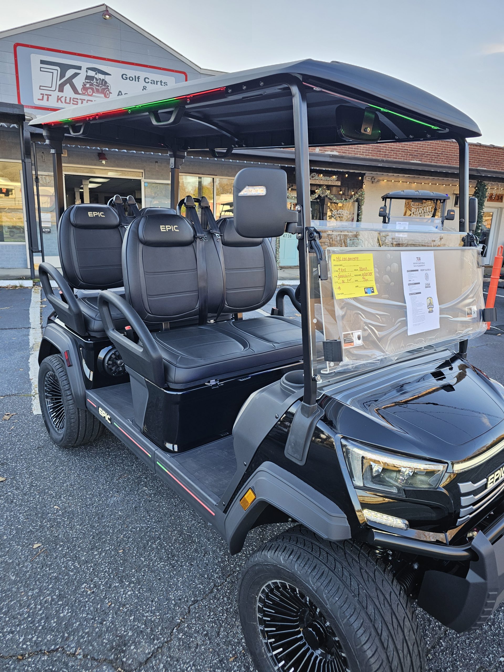 2026 Epic Carts E40FX - Black - Image 3