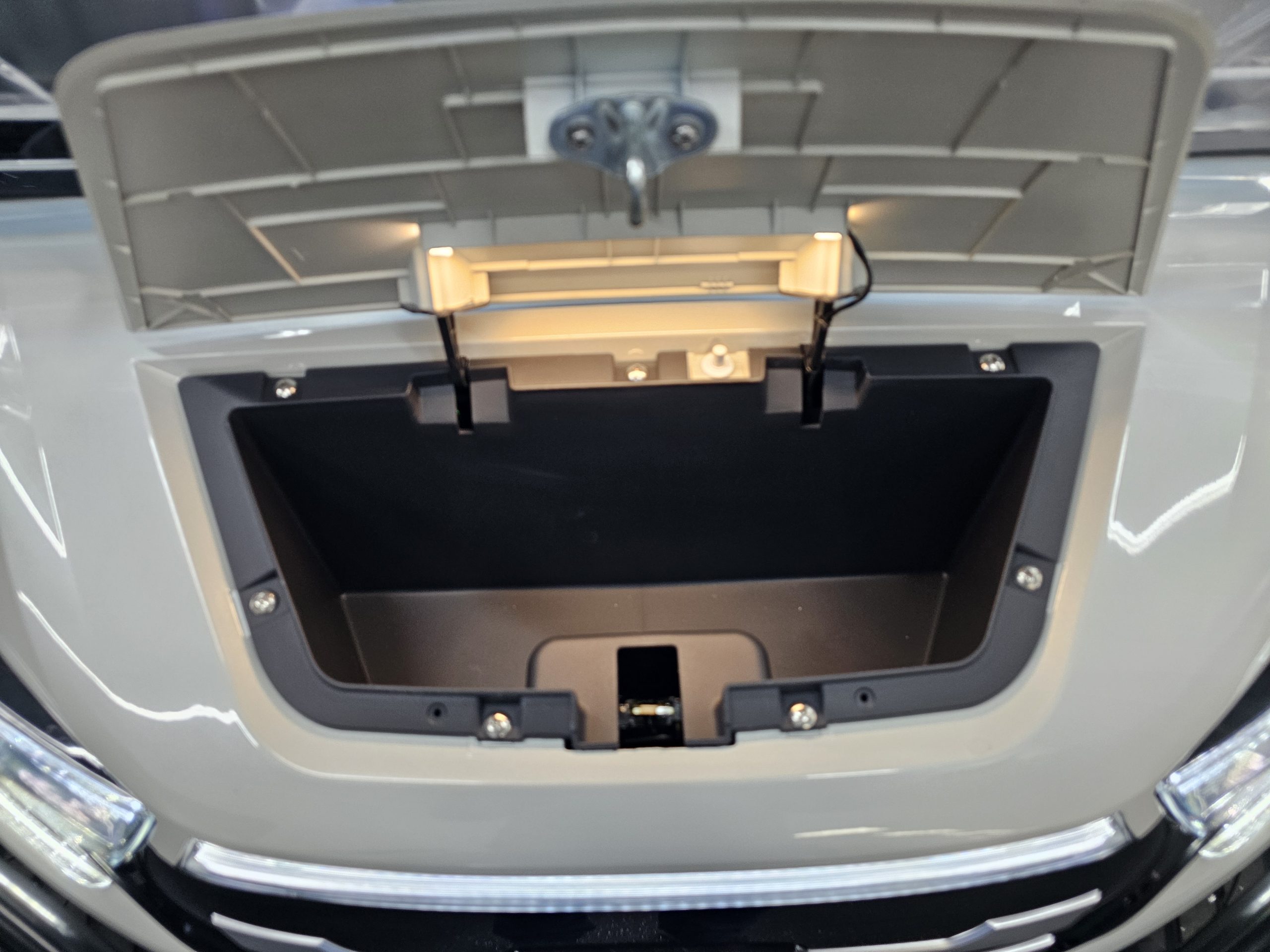 2026 Epic Carts E40FX - Pearl White - Image 5