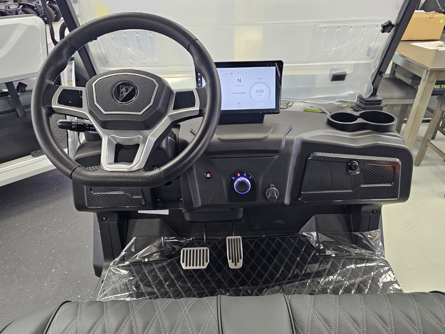 2026 Denago EV Rover XL 6 - Black - Image 5